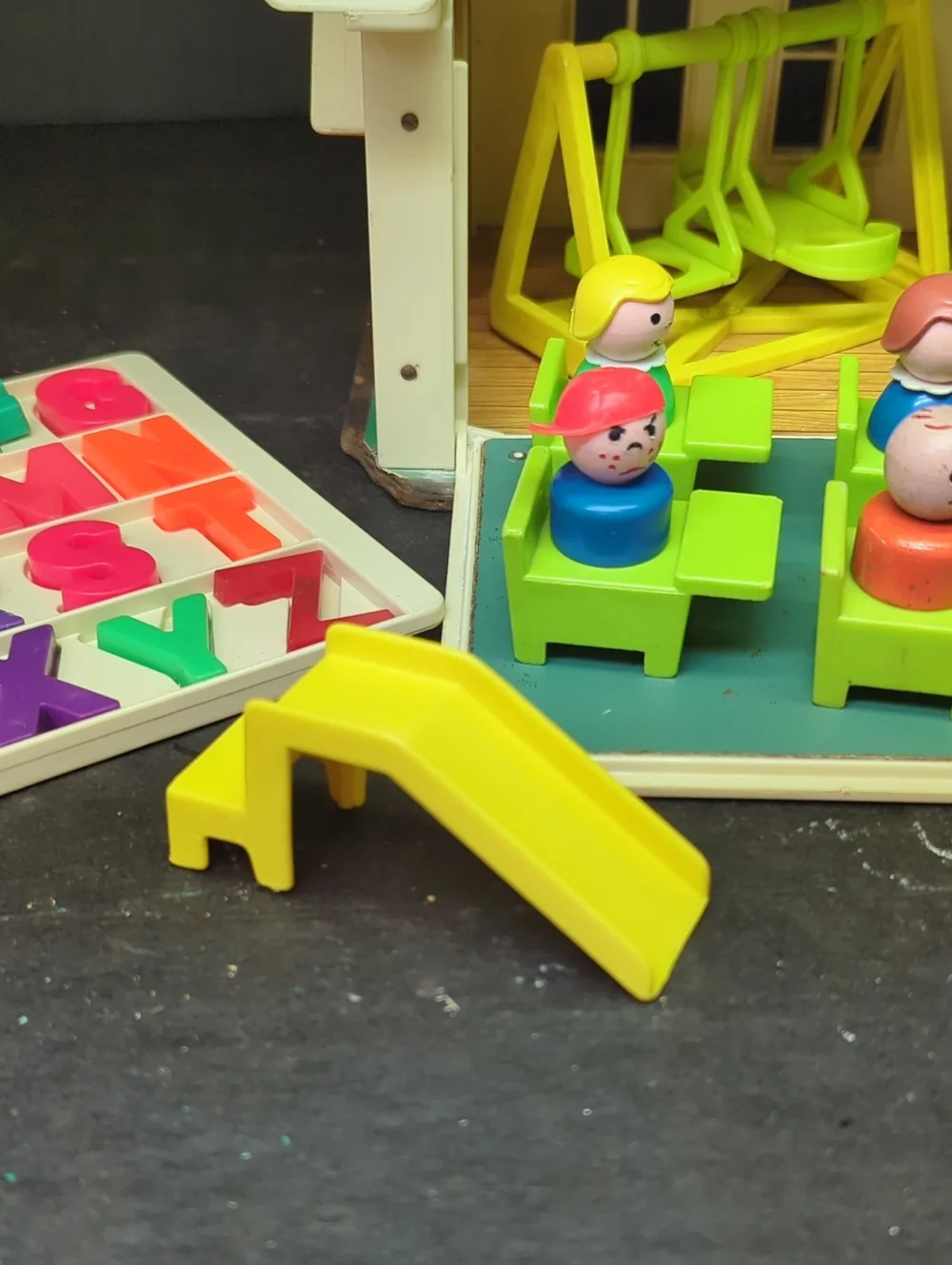 Set19)#923	 Little‎ People Play Family School 1971 w/extras set/trays/bus
